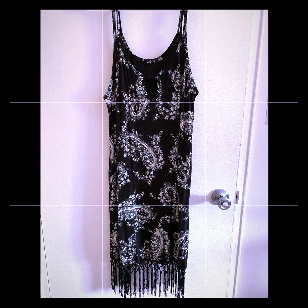 Boho midi stretch knit dress with fringe botttom